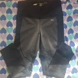 Avia gym Capris